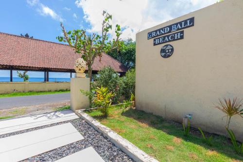 grand ball beach garden