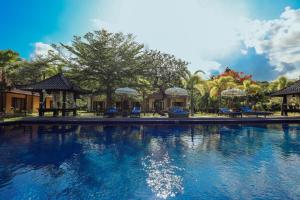 grand ball beach garden