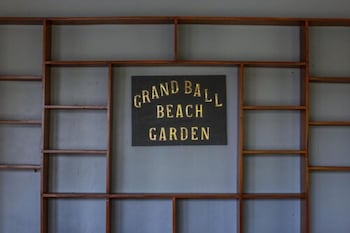 grand ball beach garden