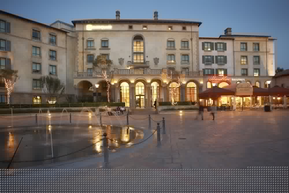 piazza hotel montecasino