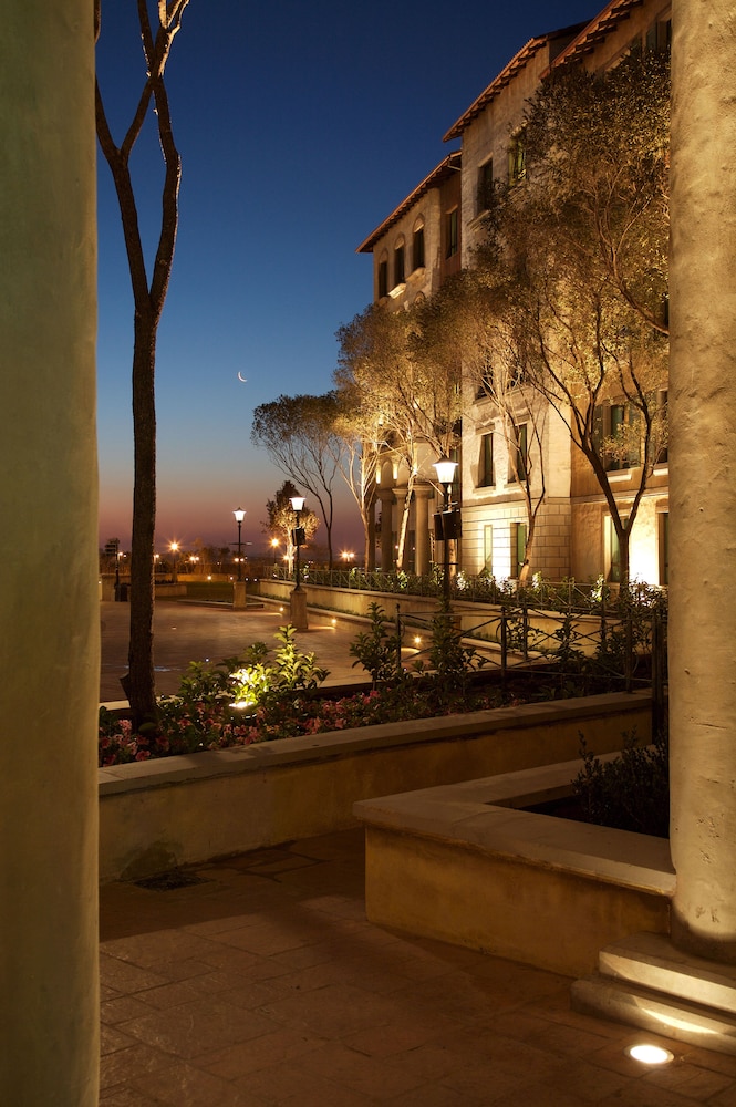 piazza hotel montecasino