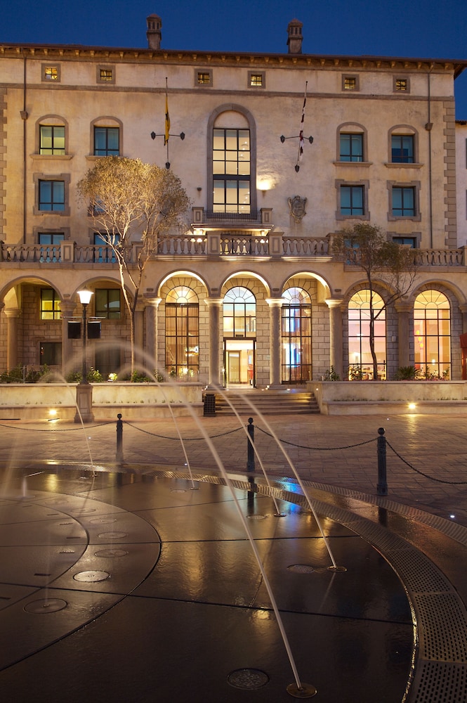 piazza hotel montecasino