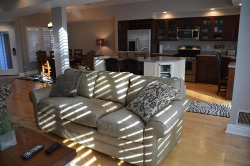 seven springs woodridge 3 bedroom premium condo private deck with wooded view 3 condo by redawning