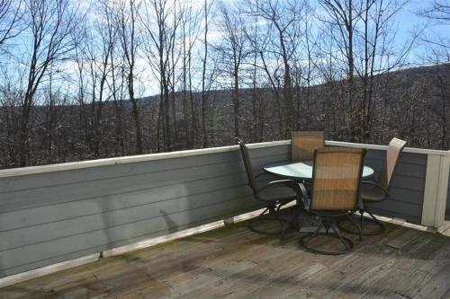 seven springs woodridge 3 bedroom premium condo private deck with wooded view 3 condo by redawning