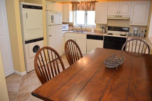seven springs 2 bedroom standard condo with private deck 2 condo by redawning