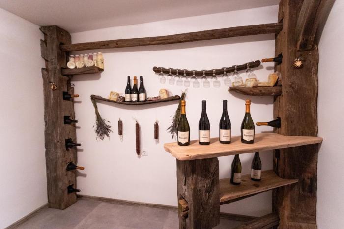 vineyard cottage sonce