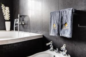 tenuta guinigi antico borgo di matraia