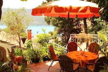 guest house tomanovic