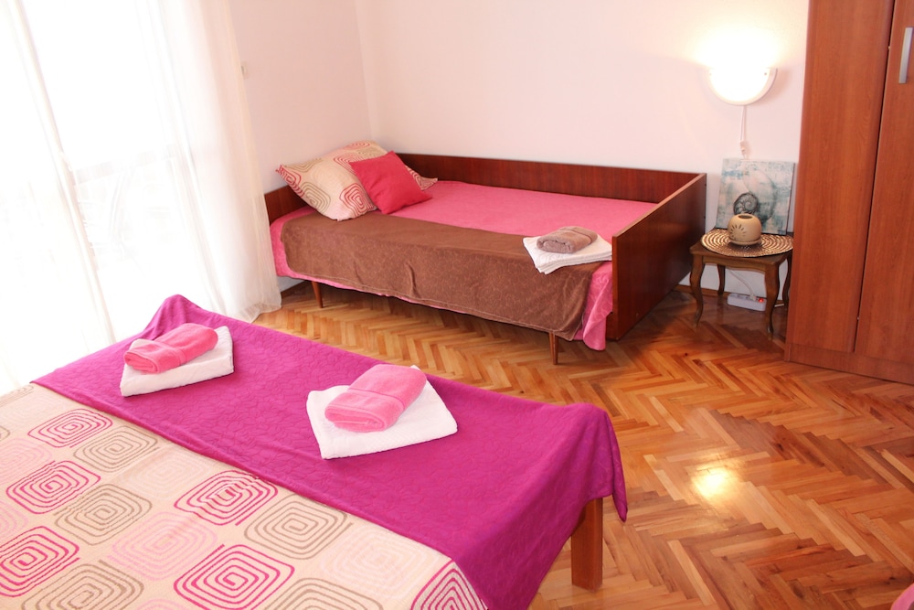 guest house tomanovic