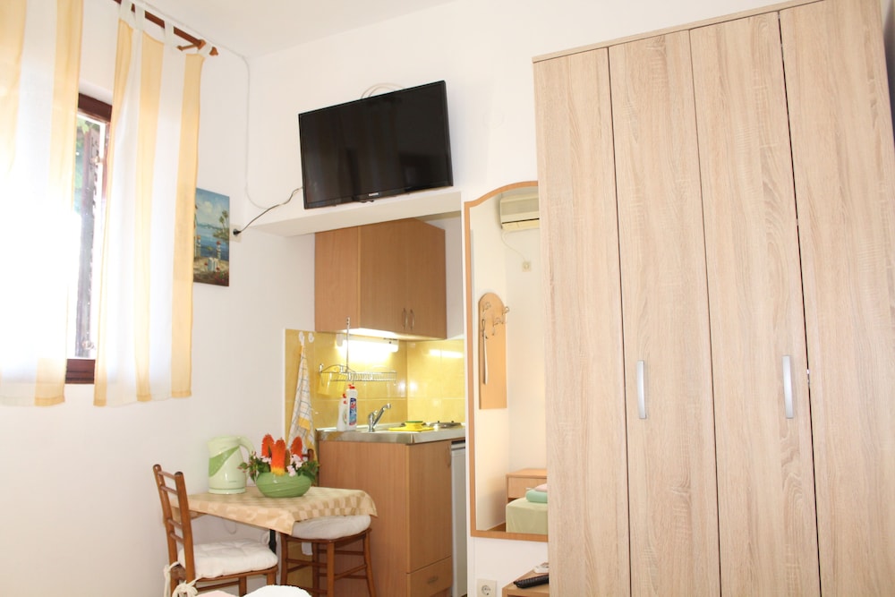 guest house tomanovic