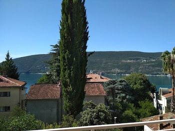 guest house tomanovic
