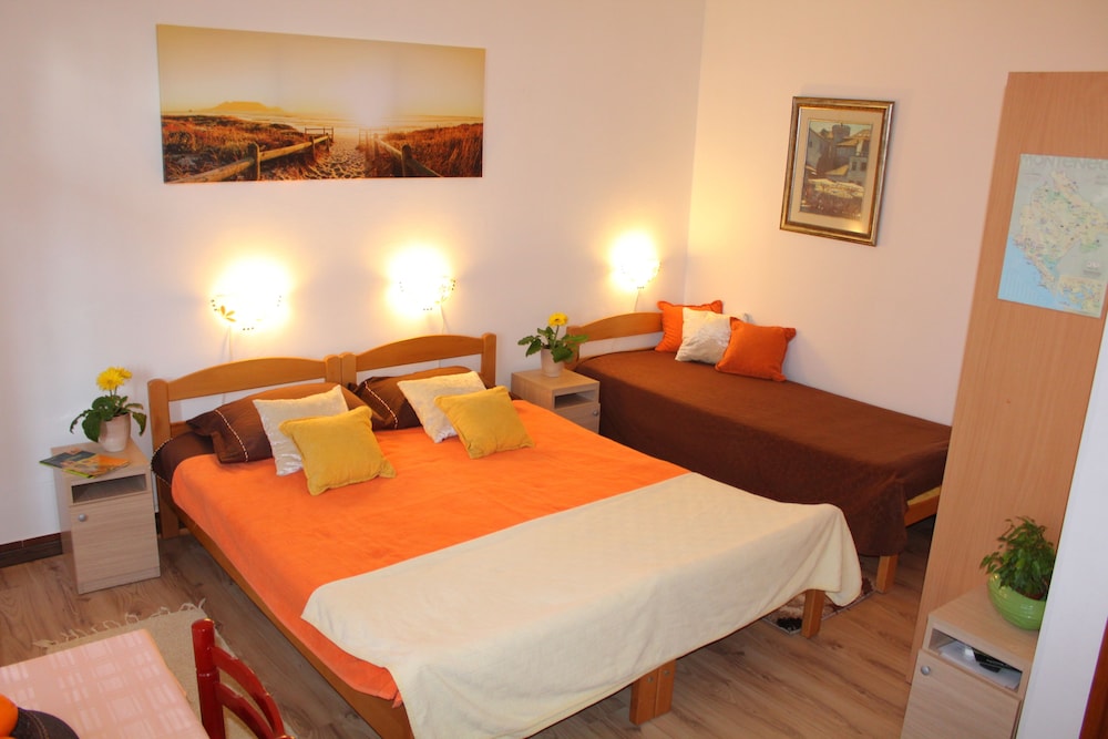 guest house tomanovic