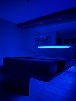 crystal inn missouri city