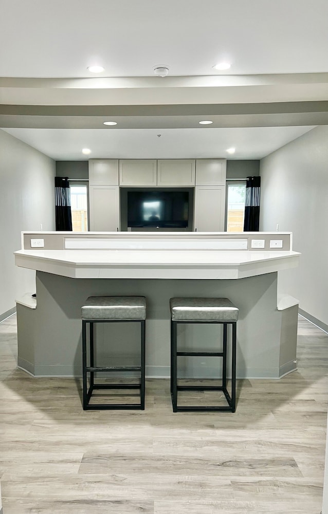 crystal inn missouri city