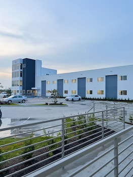 crystal inn missouri city