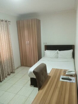 sky suites ikeja