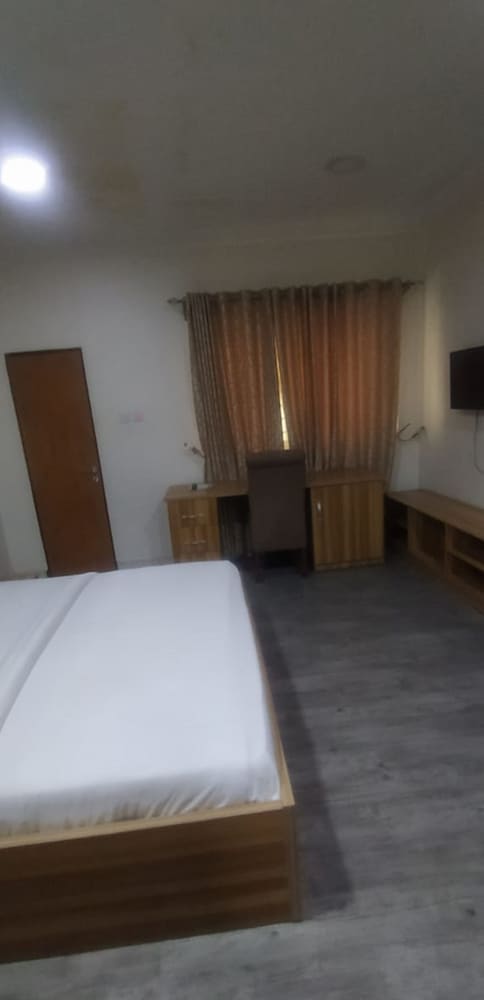 sky suites ikeja