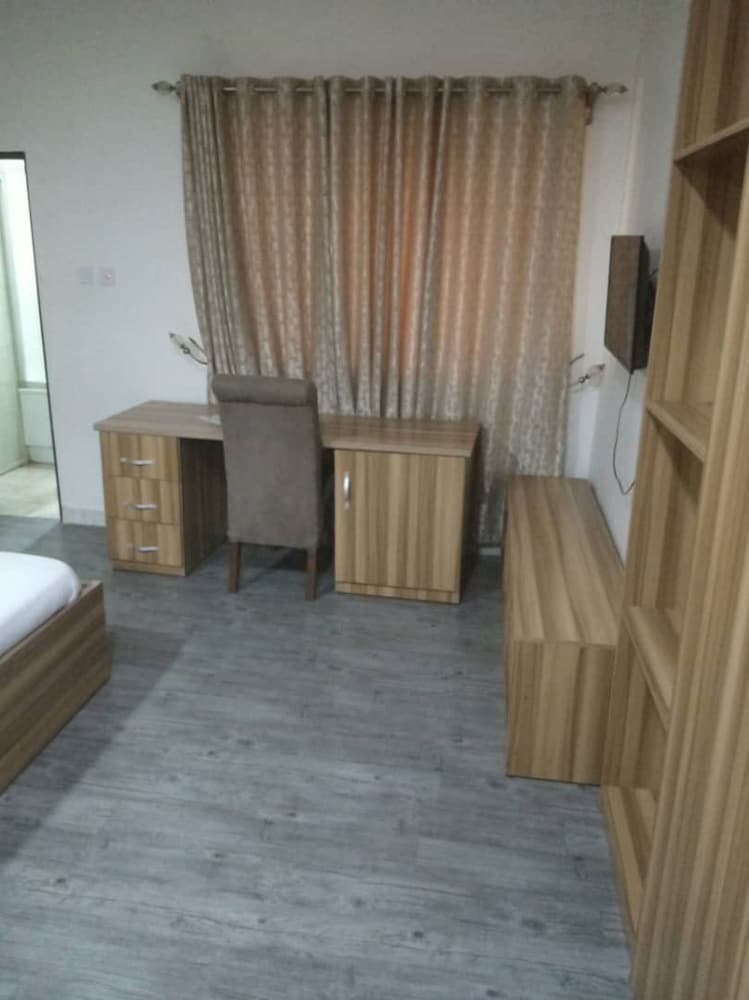 sky suites ikeja