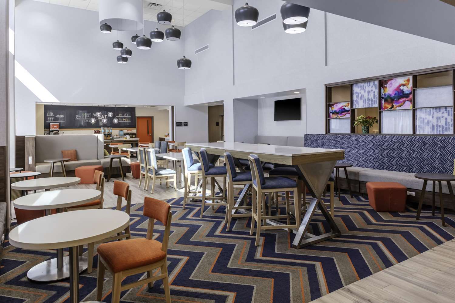 hampton inn and suites indianapolis west speedway