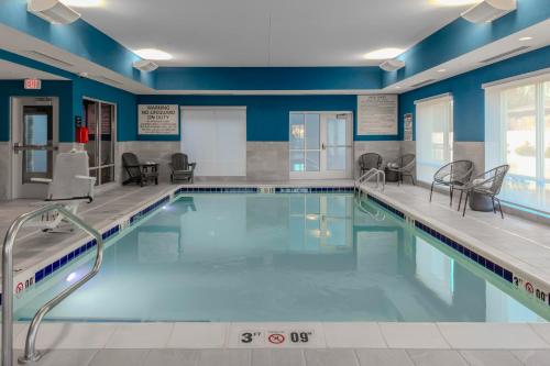 hampton inn and suites indianapolis west speedway