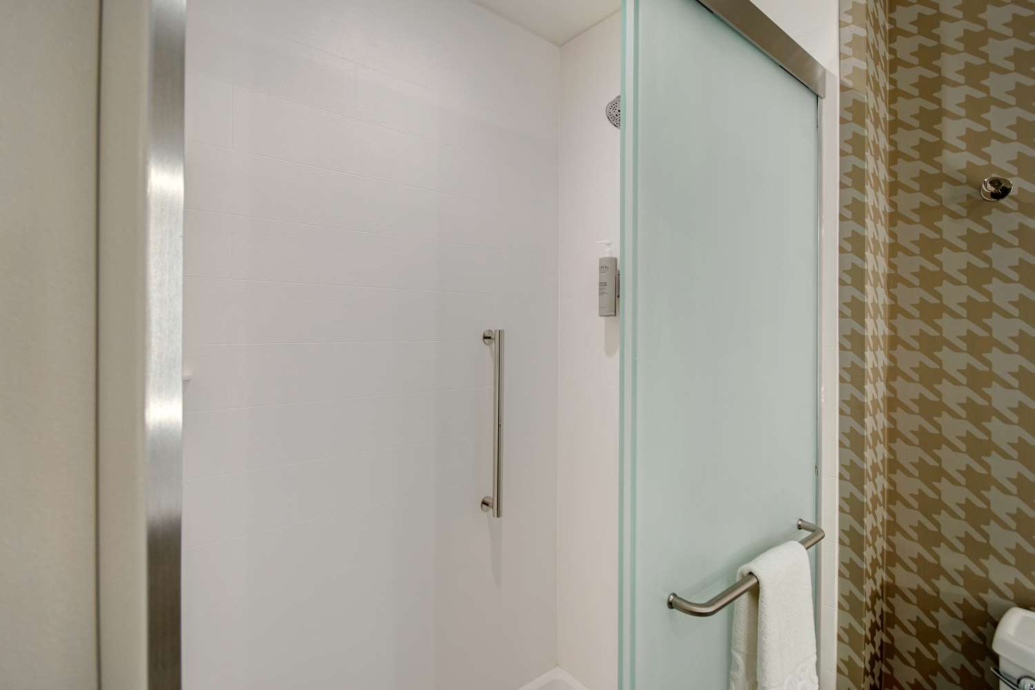 home2 suites by hilton las vegas north