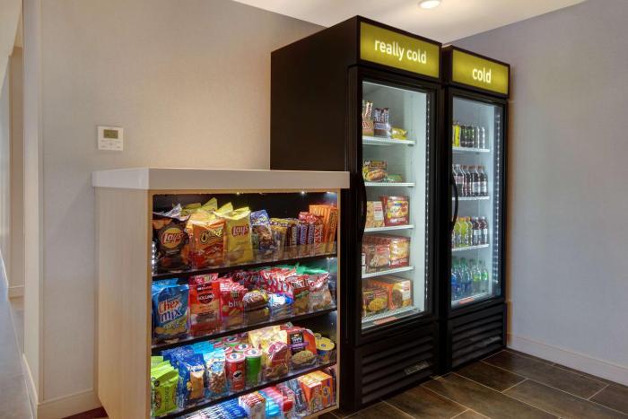 home2 suites by hilton las vegas north