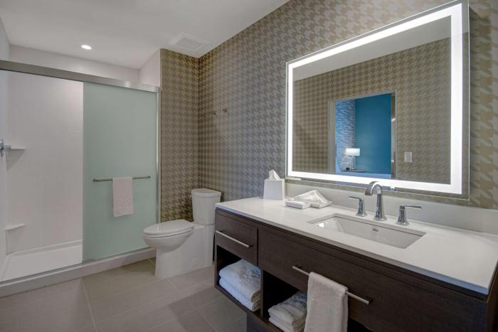 home2 suites by hilton las vegas north