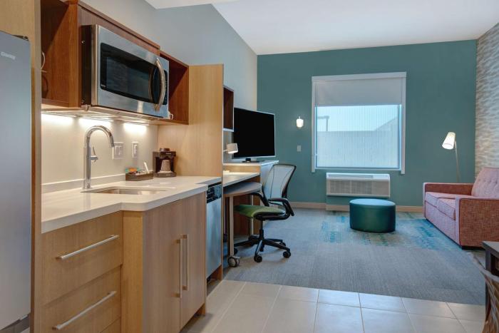 home2 suites by hilton las vegas north