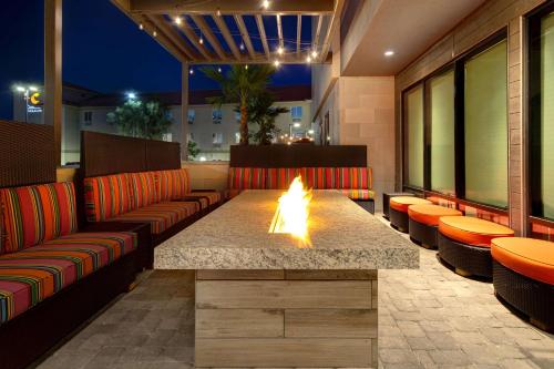 home2 suites by hilton las vegas north