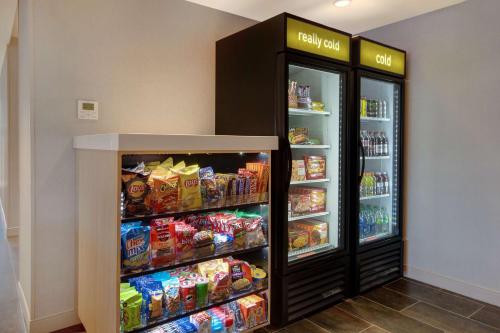 home2 suites by hilton las vegas north
