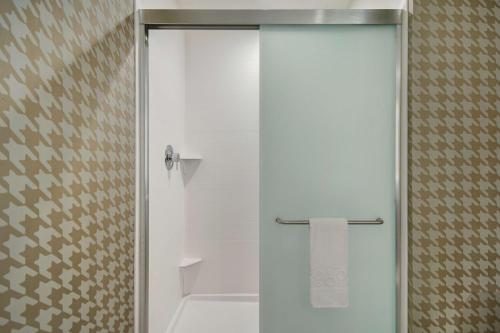 home2 suites by hilton las vegas north