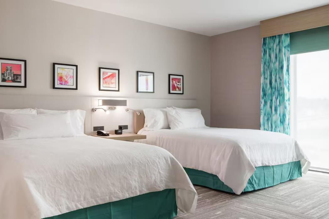 hilton garden inn pensacola downtown