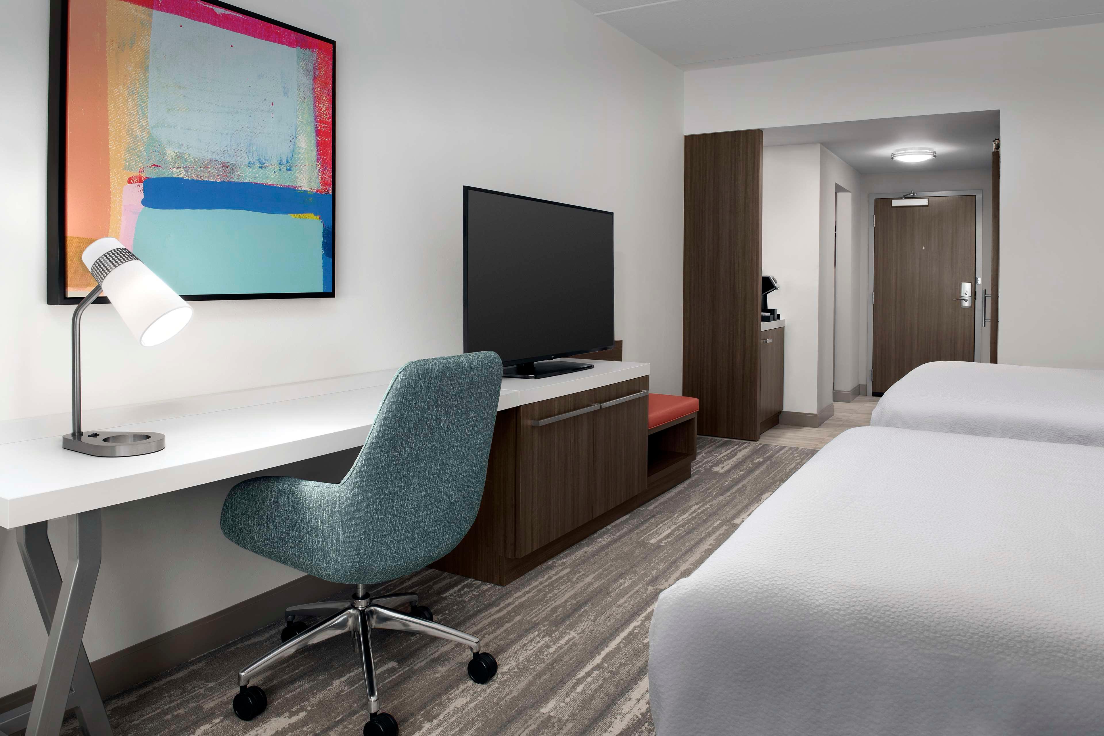 hilton garden inn pensacola downtown