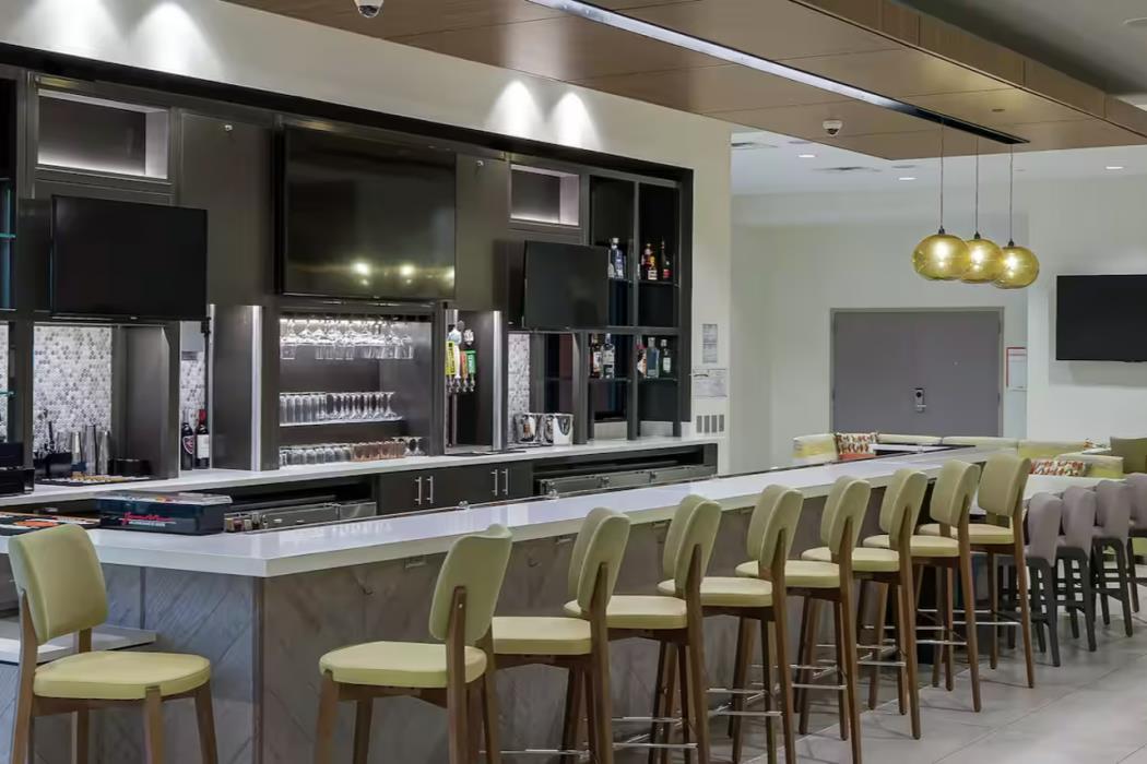 hilton garden inn pensacola downtown