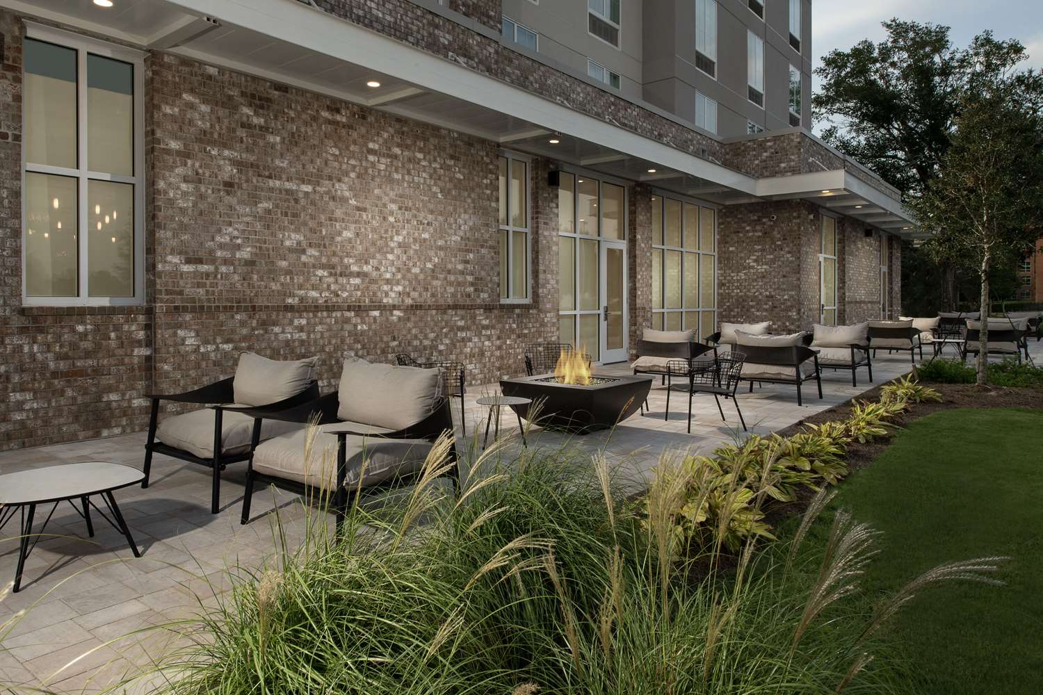 hilton garden inn pensacola downtown