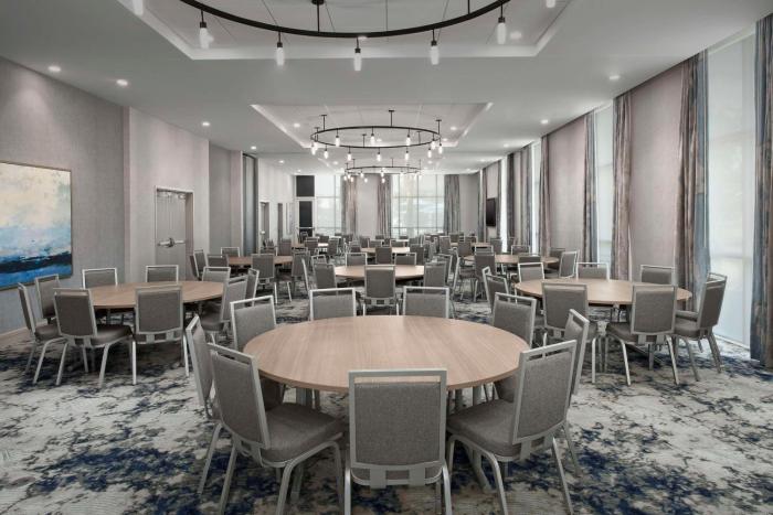 hilton garden inn pensacola downtown
