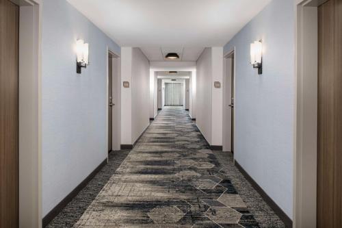 hilton garden inn pensacola downtown