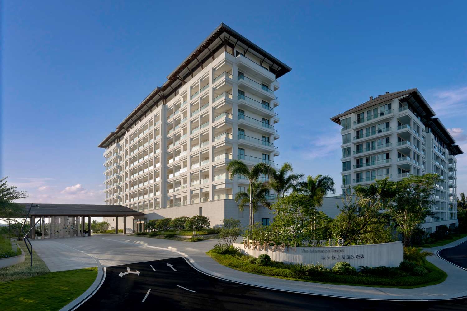 the mermoon resort hainan tufu bay tapestry by hilton