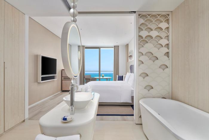 the mermoon resort hainan tufu bay tapestry by hilton