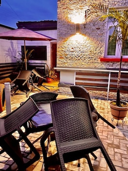 the crib art hotel