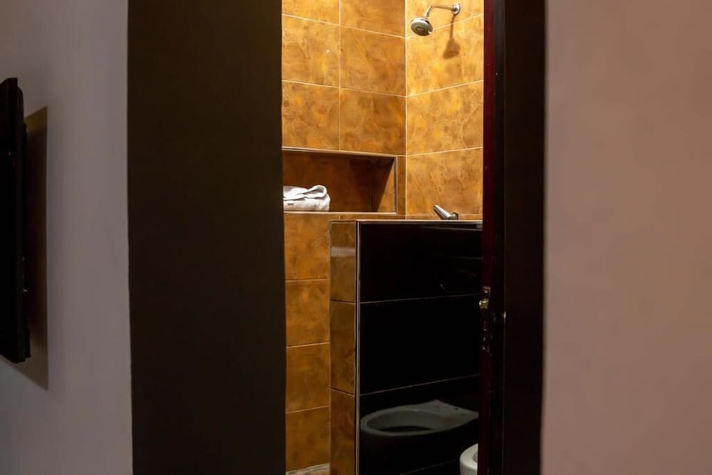 the crib art hotel