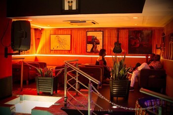 the crib art hotel