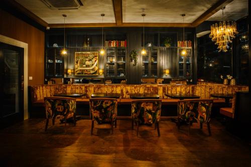 Arthurs,United Kingdom>>Hillsborough,3 star