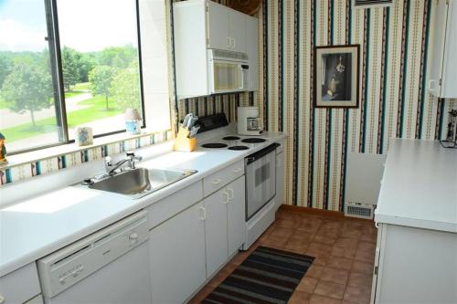 seven springs meadowridge 2 bedroom standard condo mountain views 2 condo by redawning