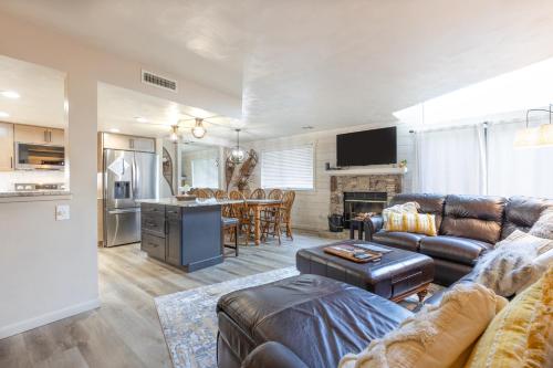 seven springs meadowridge 3 bedroom standard condo sleeps 10 pet friendly 3 condo by redawning