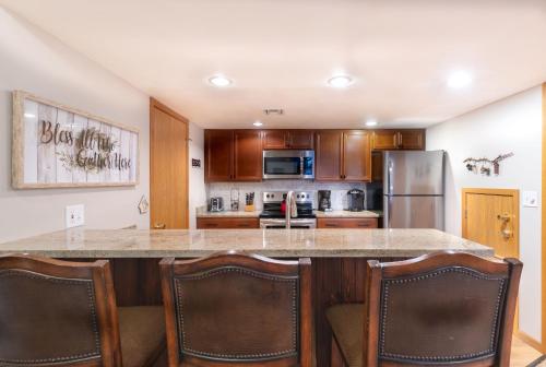 Seven Springs Meadowridge 2 Bedroom Standard Condo With Deck And Mountain Views! 2 Condo By Redawning,United States Of America>>Champion,3 star