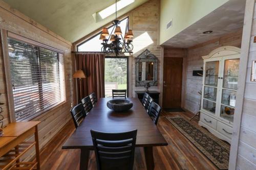 seven springs sunridge 3 bedrooms premium condo pet friendly 3 condo by redawning