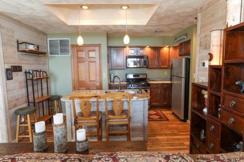 seven springs sunridge 3 bedrooms premium condo pet friendly 3 condo by redawning