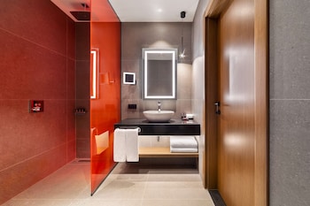 radisson red tbilisi