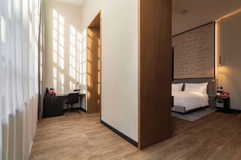 radisson red tbilisi